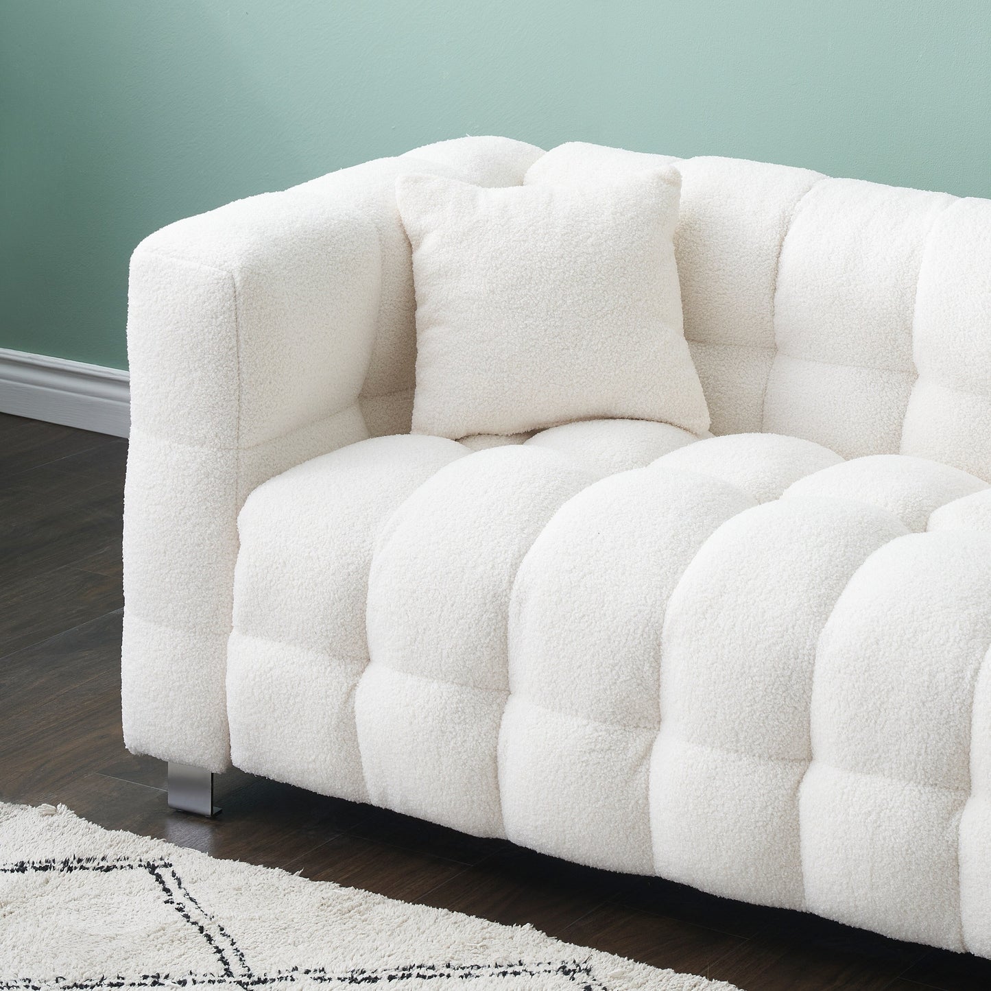 Divano Teddy Velvet da 102'' a 4 posti con gambe in metallo e cuscini decorativi, design moderno multidirezionale per il soggiorno
