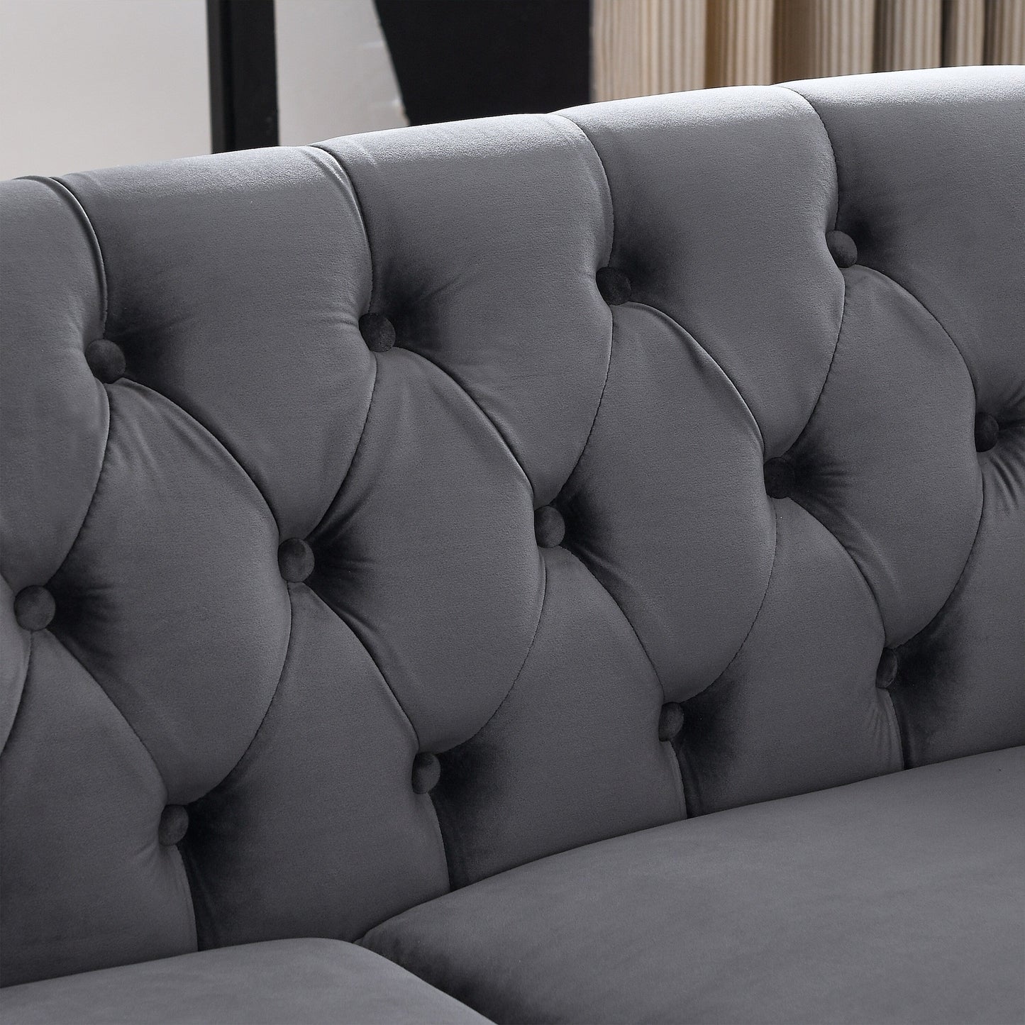 Divano Chesterfield in velluto 58.8 a 2 posti con braccioli arrotolati, finiture con borchie e 2 cuscini