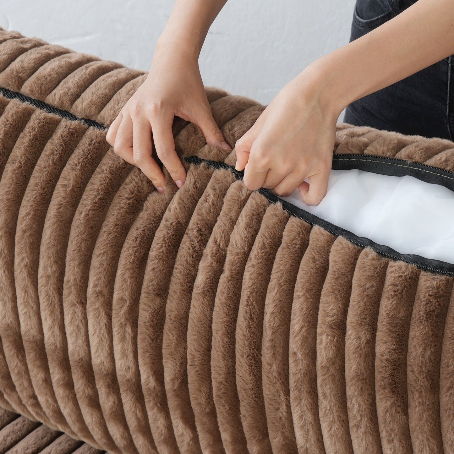 Divano a due posti in tessuto di peluche da 78''