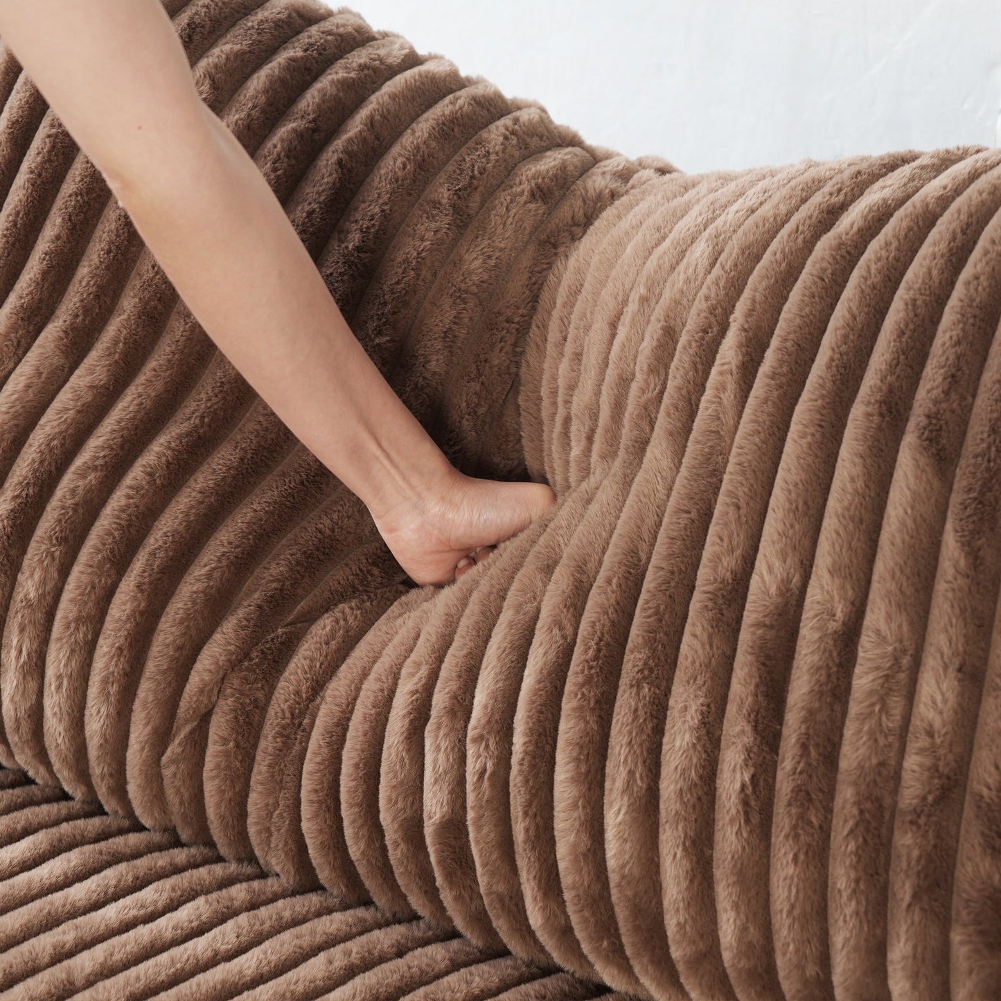 Divano a due posti in tessuto di peluche da 78''