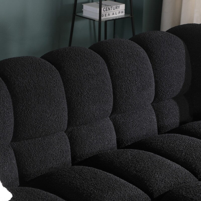 84.3 Lussuoso divano Boucle grande a 3 posti con rivestimento in marshmallow, 2 cuscini decorativi quadrati e bracciolo quadrato