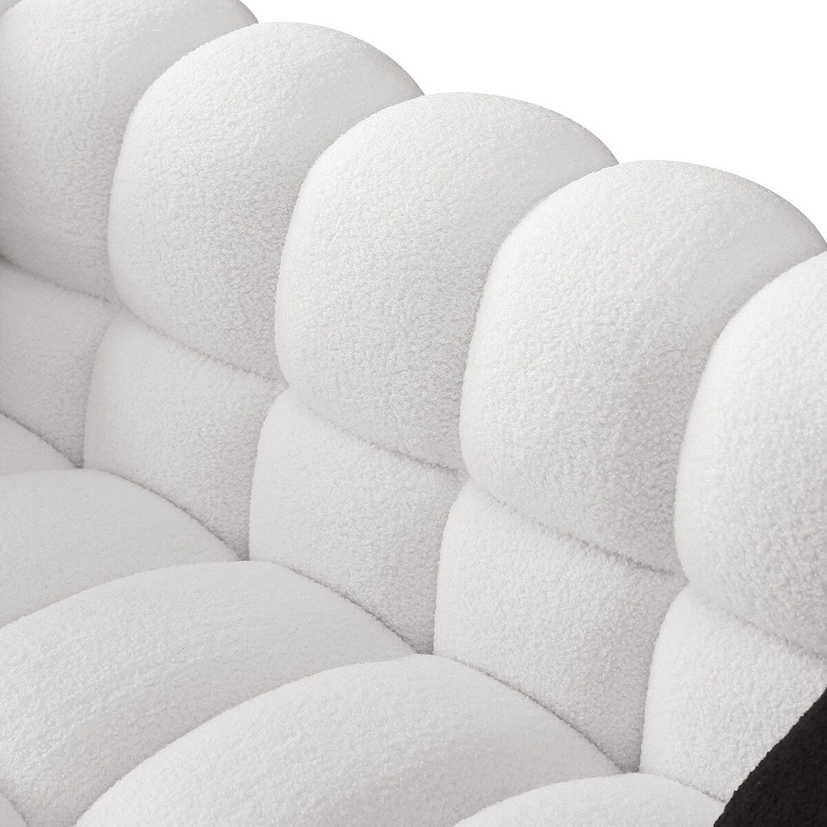 84.3 Lussuoso divano Boucle grande a 3 posti con rivestimento in marshmallow, 2 cuscini decorativi quadrati e bracciolo quadrato