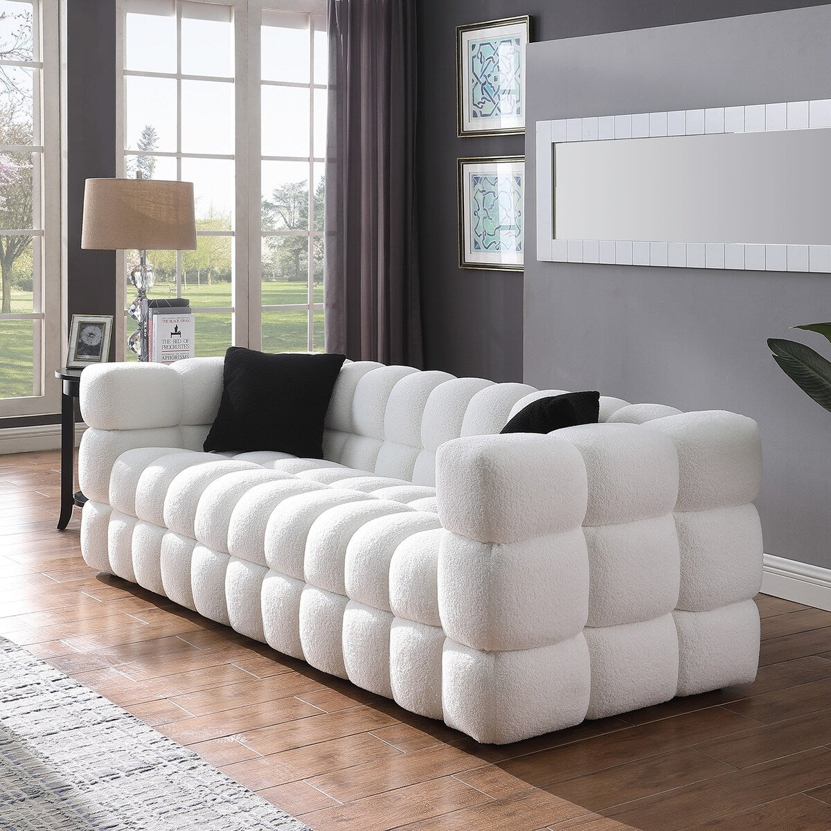 84.3 Lussuoso divano Boucle grande a 3 posti con rivestimento in marshmallow, 2 cuscini decorativi quadrati e bracciolo quadrato