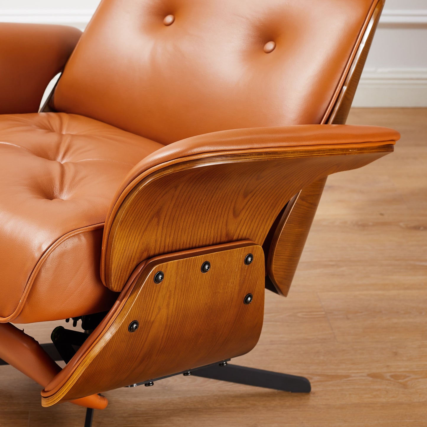 Poltrona reclinabile Art Leon Mid-Century Modern in vera pelle