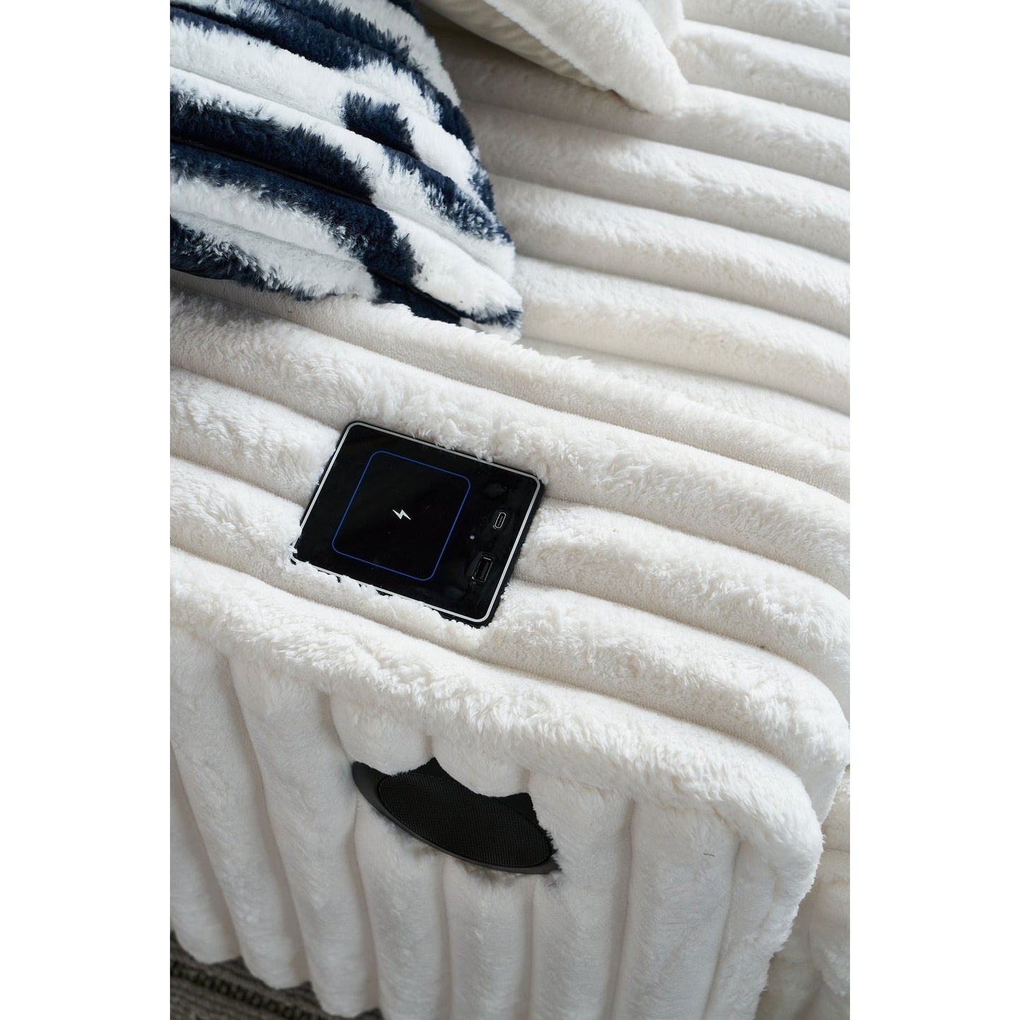Divano a due posti in velluto a coste beige 61.42 con braccioli quadrati, pouf, altoparlante Bluetooth, caricabatterie wireless, porte USB, portabicchieri