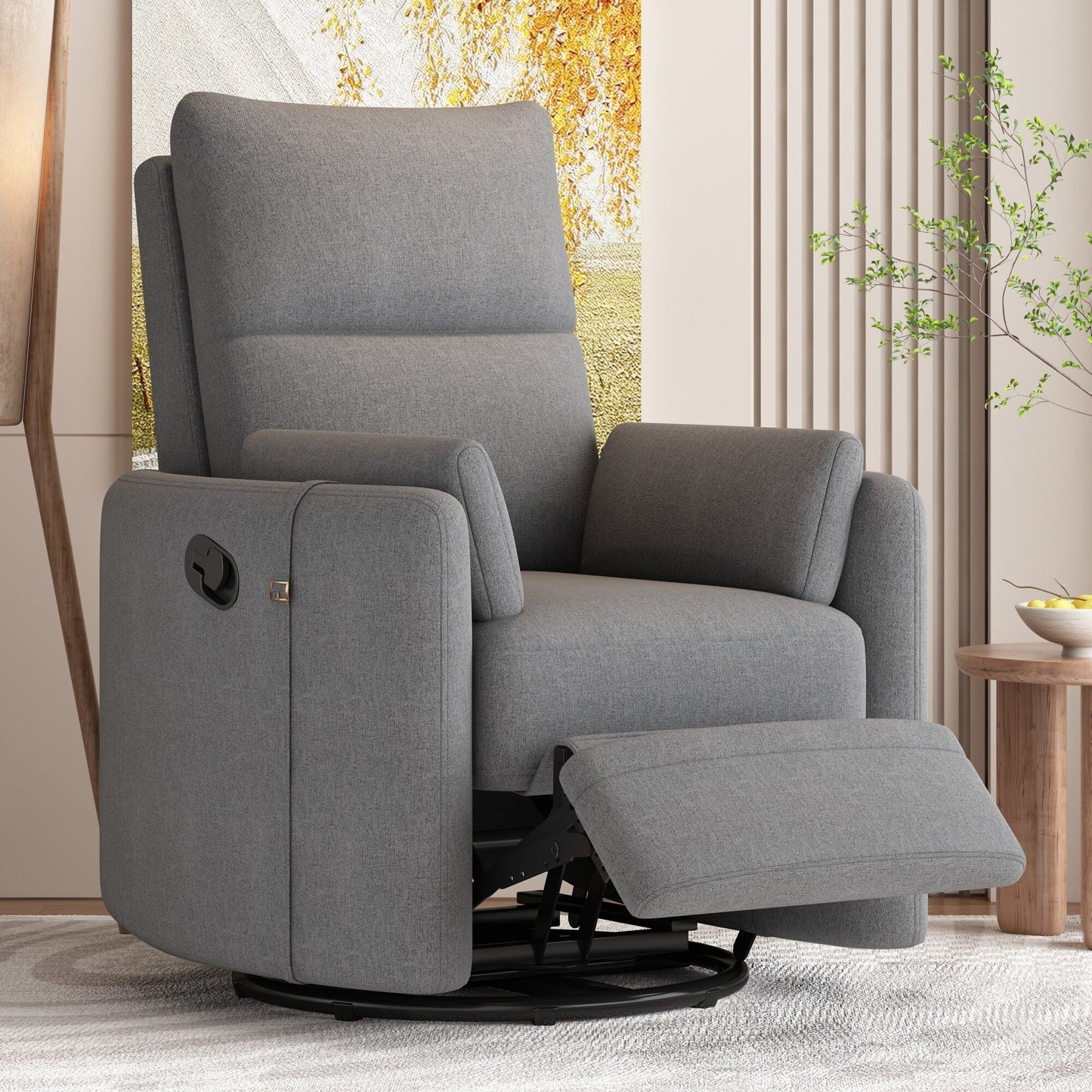 Poltrona reclinabile manuale beige con schienale girevole a 360° e regolabile, include due cuscini rimovibili