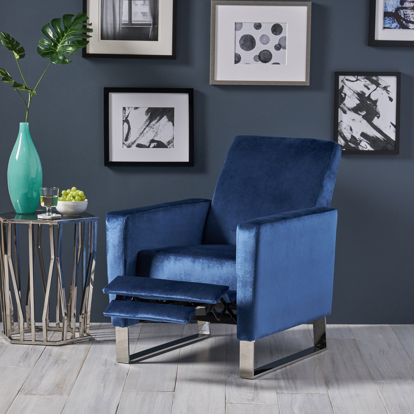 Poltrona reclinabile moderna in velluto blu con poggiapiedi e gambe in acciaio inossidabile