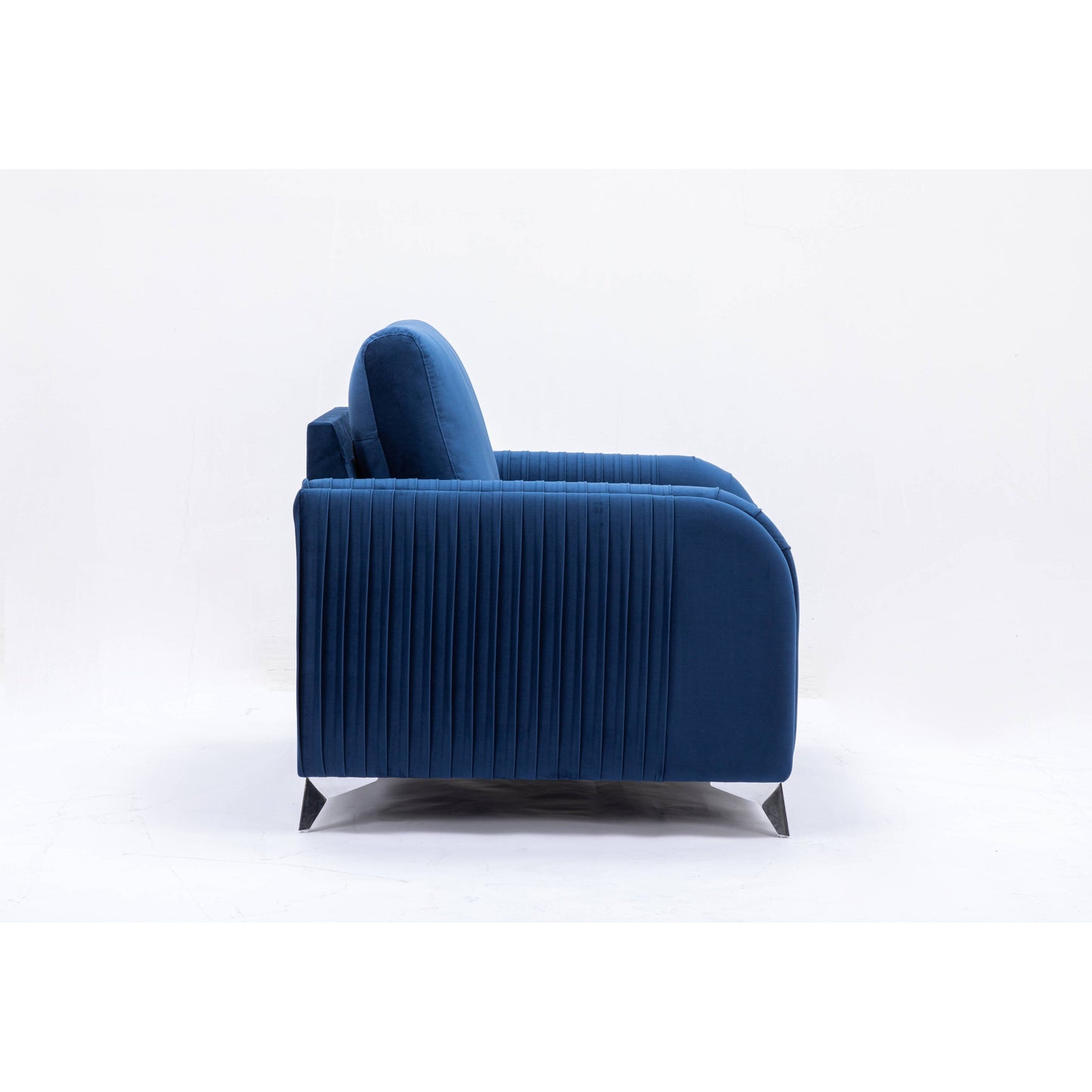 Divano a due posti in velluto blu con pieghe verticali e gambe cromate