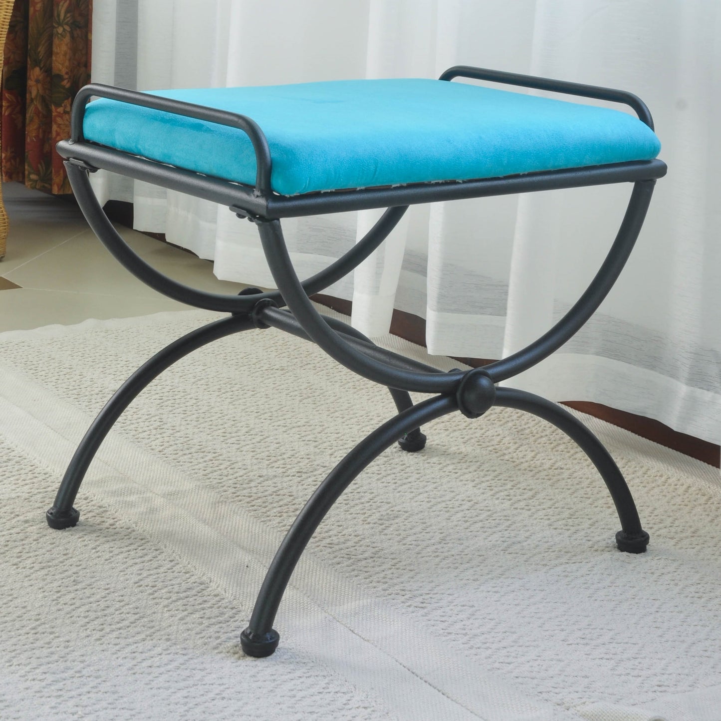Sgabello da toeletta Cambridge Iron con cuscino