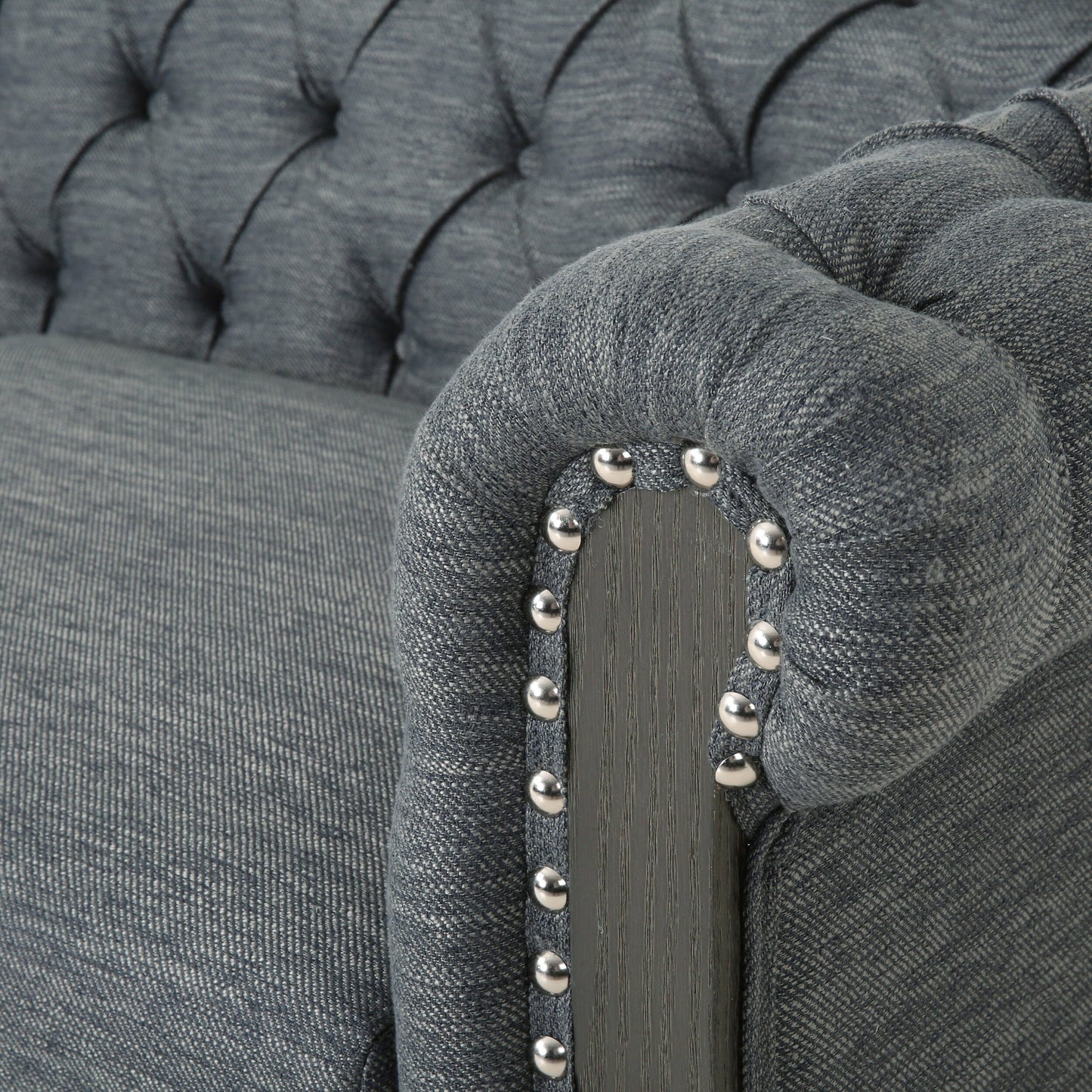 Divano Chesterfield Castalia con finiture a chiodo di Christopher Knight Home - 78,75 L x 33,50 P x 28,00 A