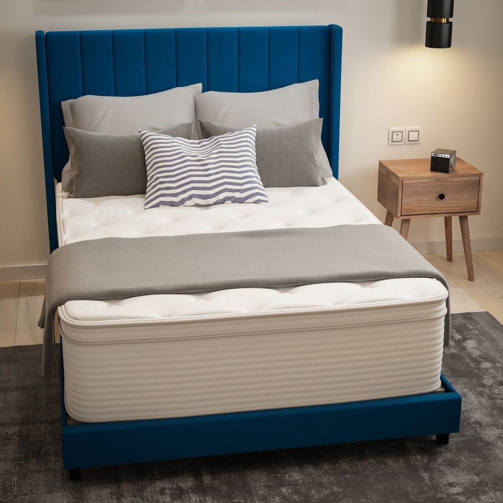 Materasso ibrido commerciale in memory foam e molle insacchettate in una scatola