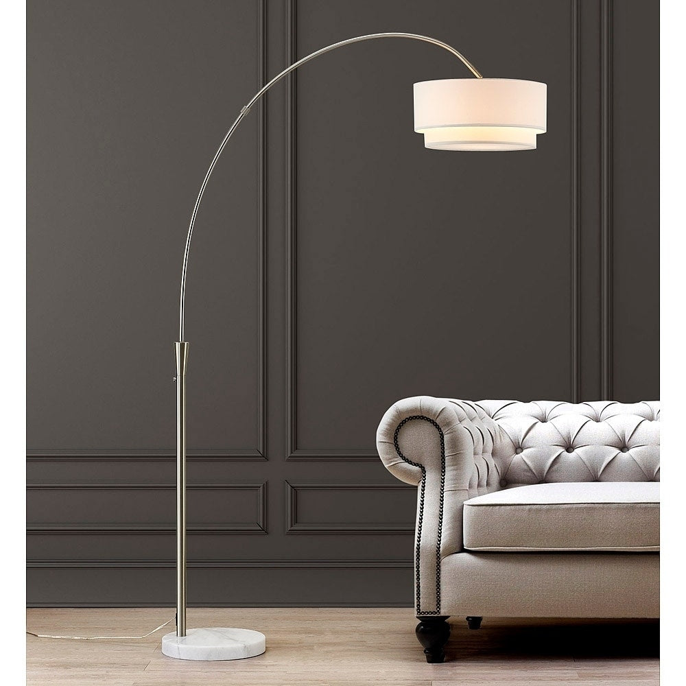 Lampada da terra ad arco Flam da 81 pollici di Carson Carrington