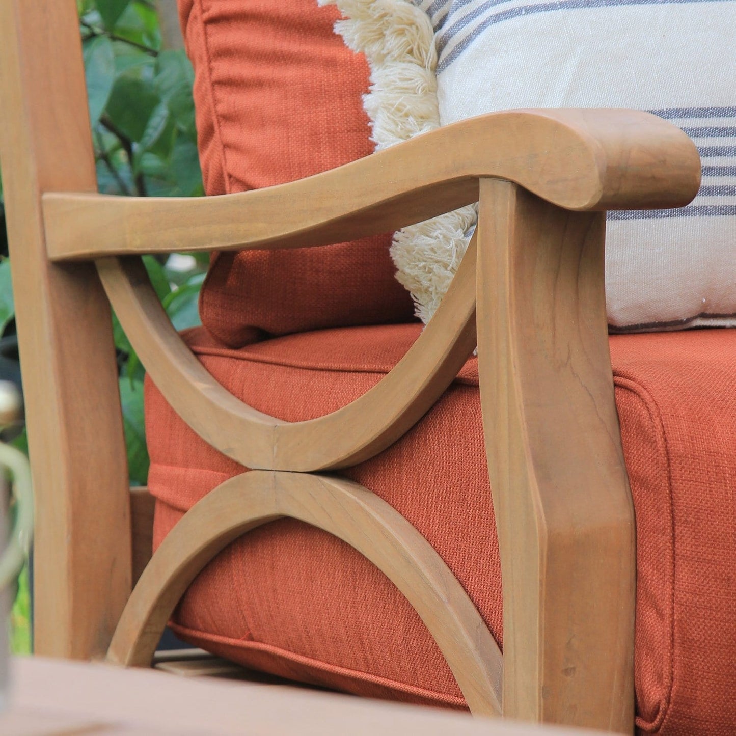 Set da conversazione per esterni Cambridge Casual Lowell in legno di teak da 5 pezzi