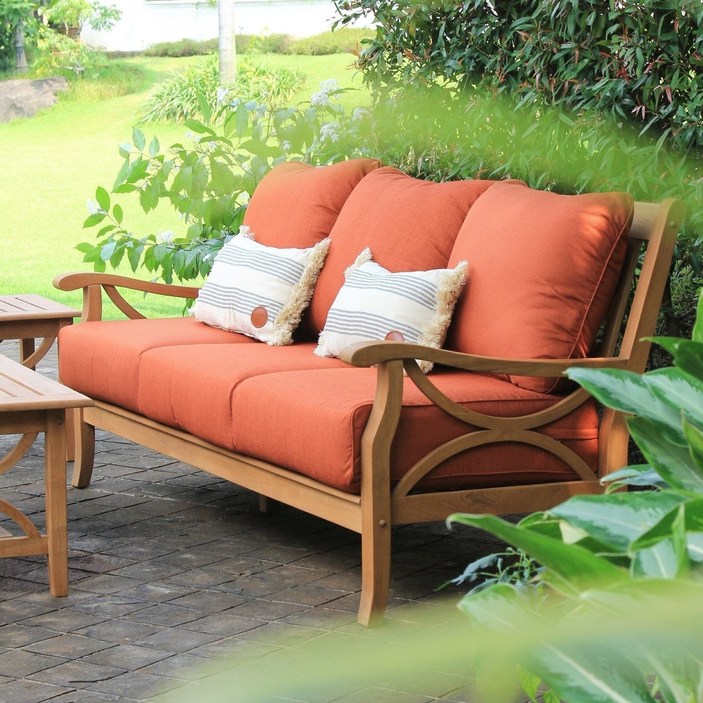 Set da conversazione per esterni Cambridge Casual Lowell in legno di teak da 5 pezzi