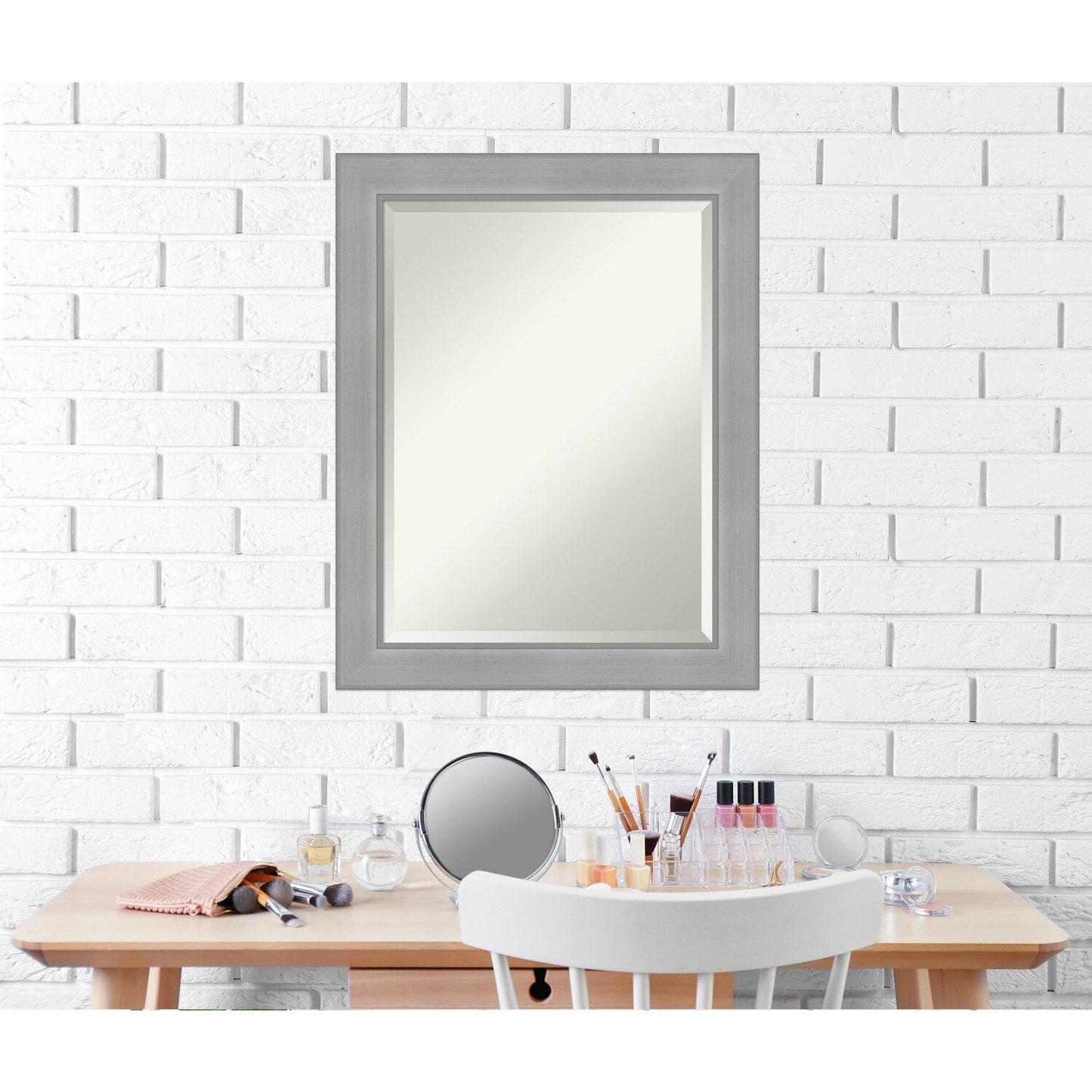 Specchio da parete per bagno bisellato - Cornice in nichel spazzolato Vista