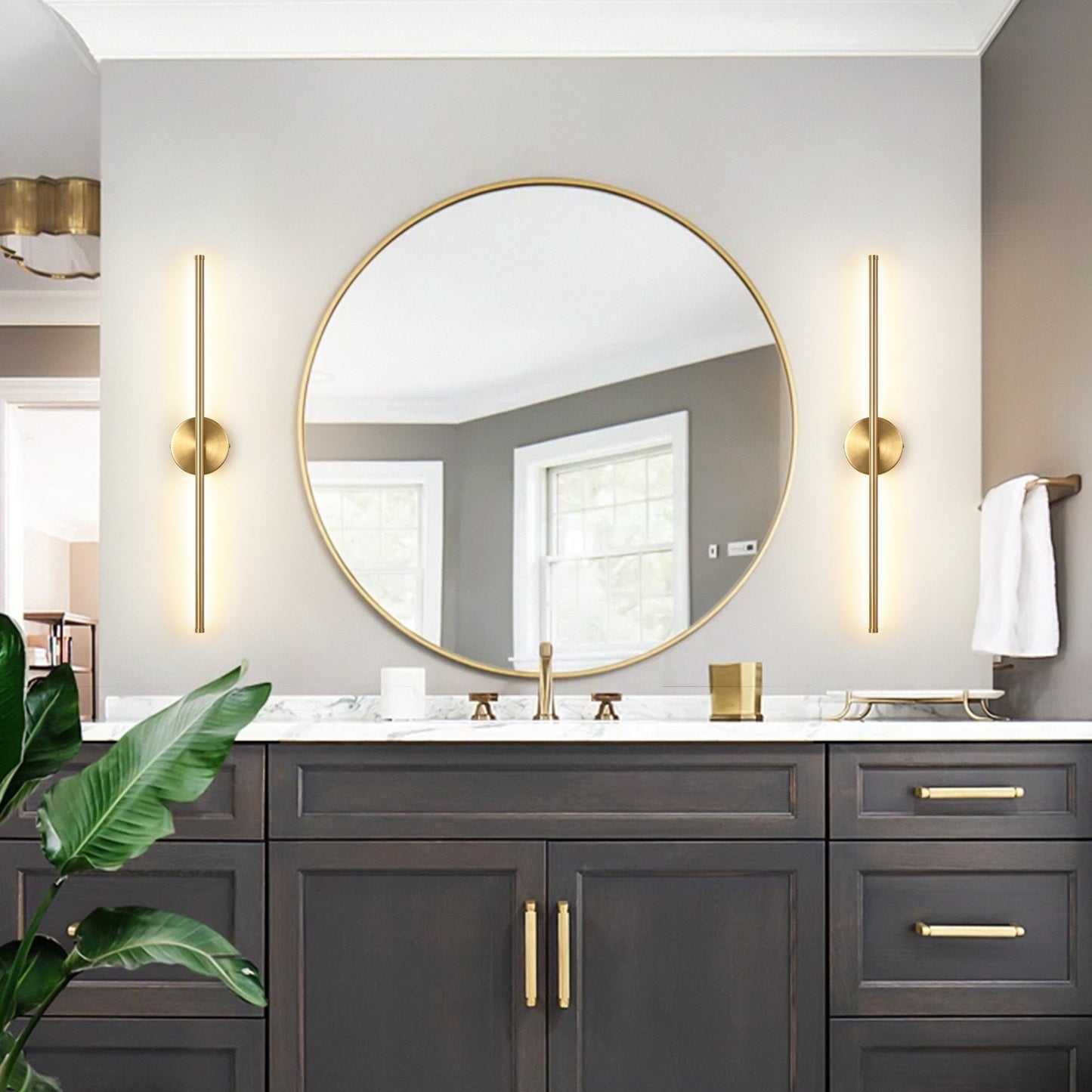 Applique da parete moderna a striscia lineare lunga nera/oro/nichel, dimmerabile, con luce LED per il bagno