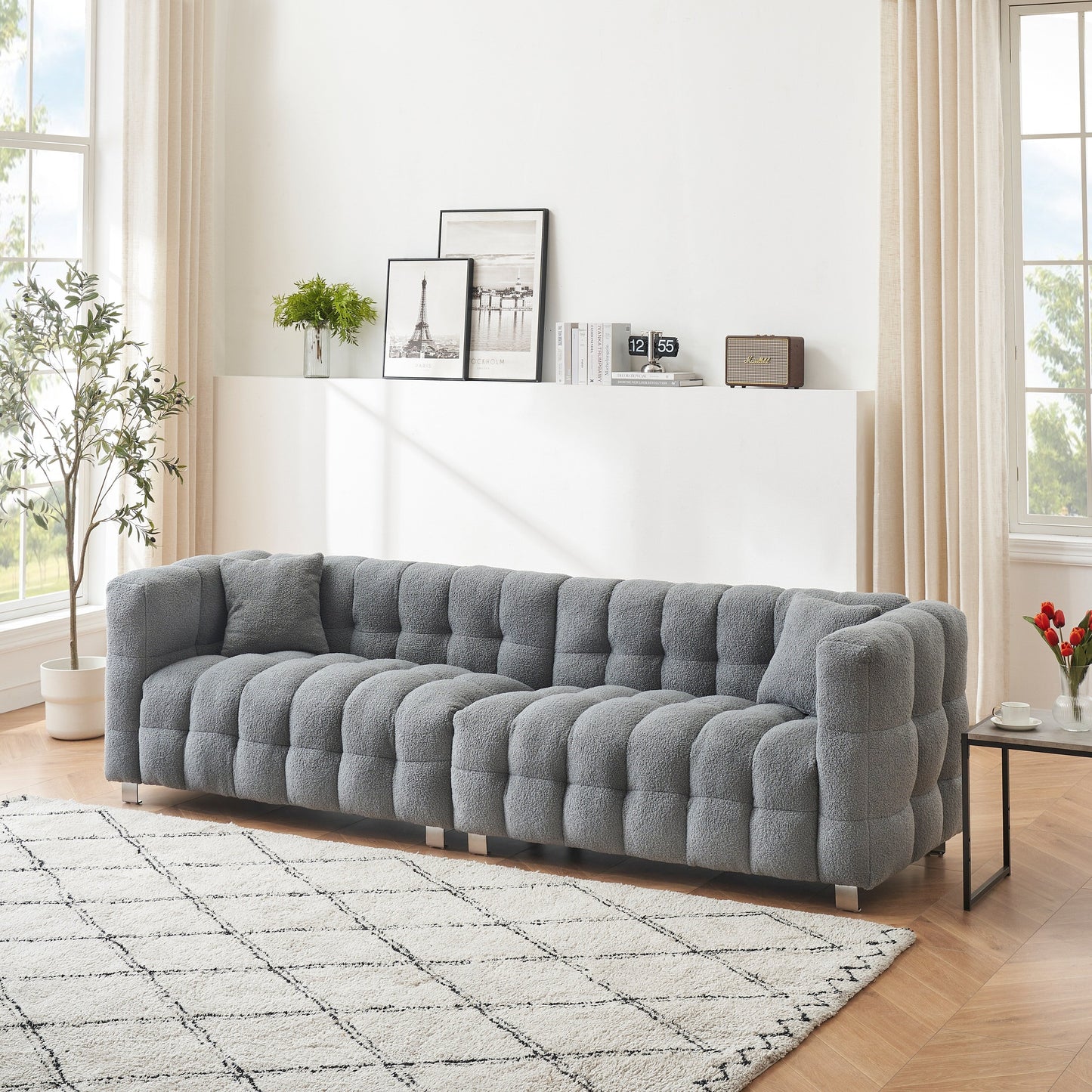 Divano Teddy Velvet da 102'' a 4 posti con gambe in metallo e cuscini decorativi, design moderno multidirezionale per il soggiorno