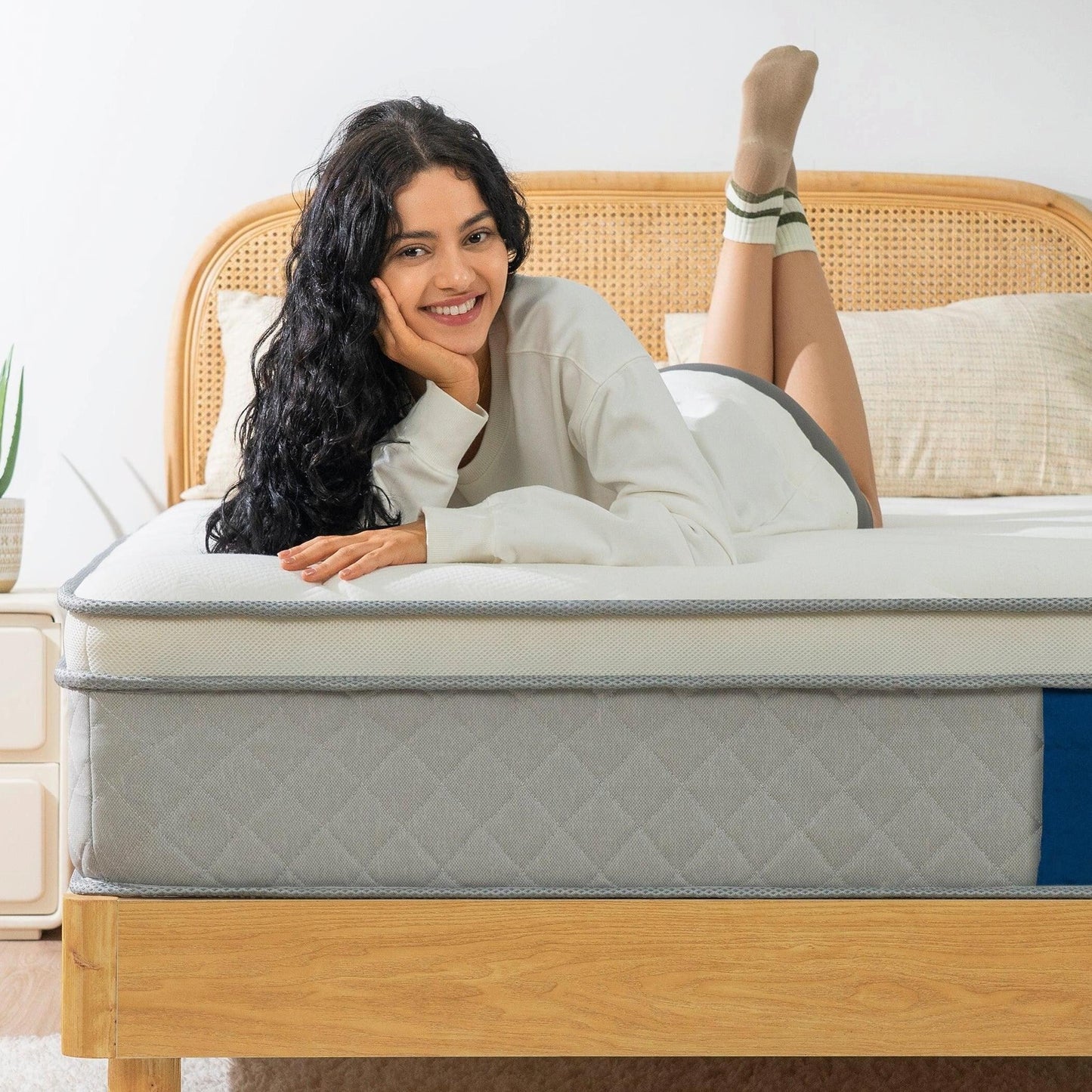 14 Materasso in memory foam traspirante con molle insacchettate