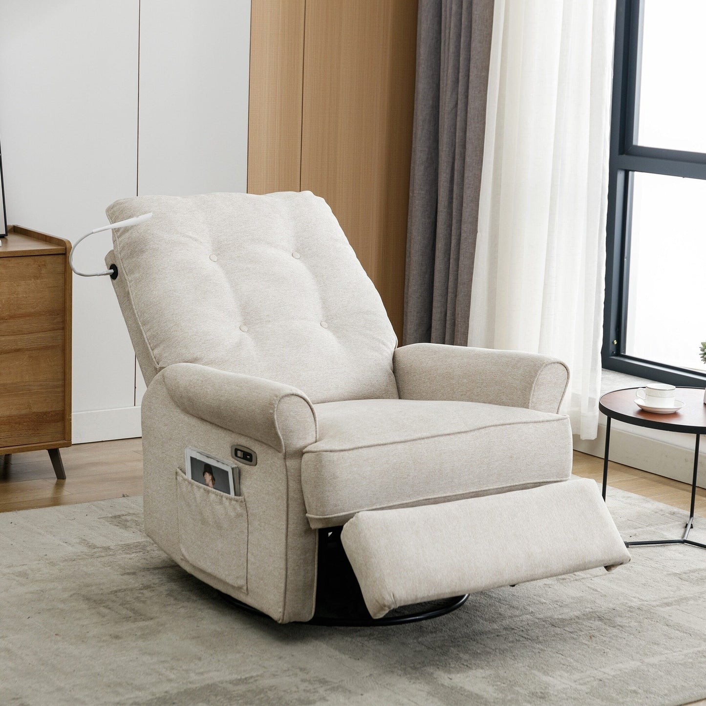Poltrona reclinabile girevole a 270° con porte USB, lampada touch, tasca laterale portaoggetti e base basculante