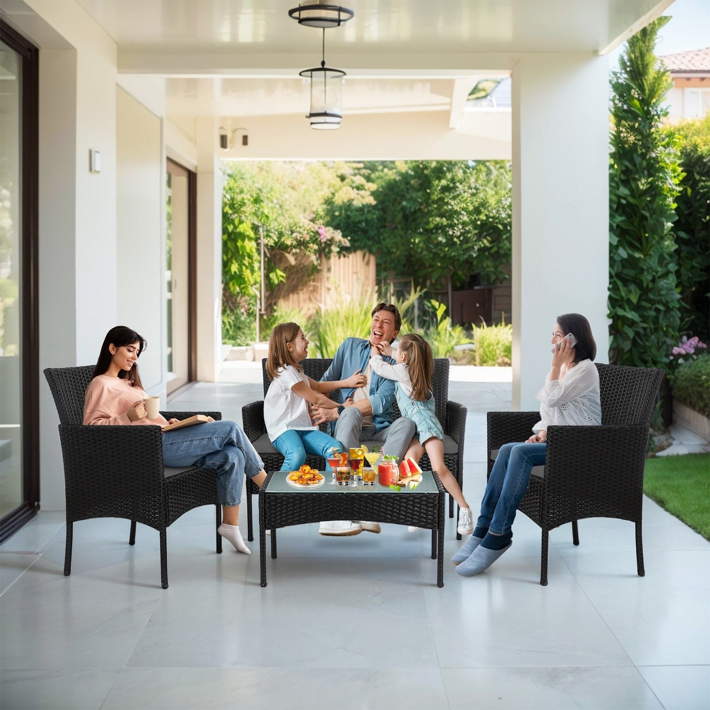 Set di mobili da giardino in vimini da 4 pezzi, set di mobili da esterno in rattan con cuscini