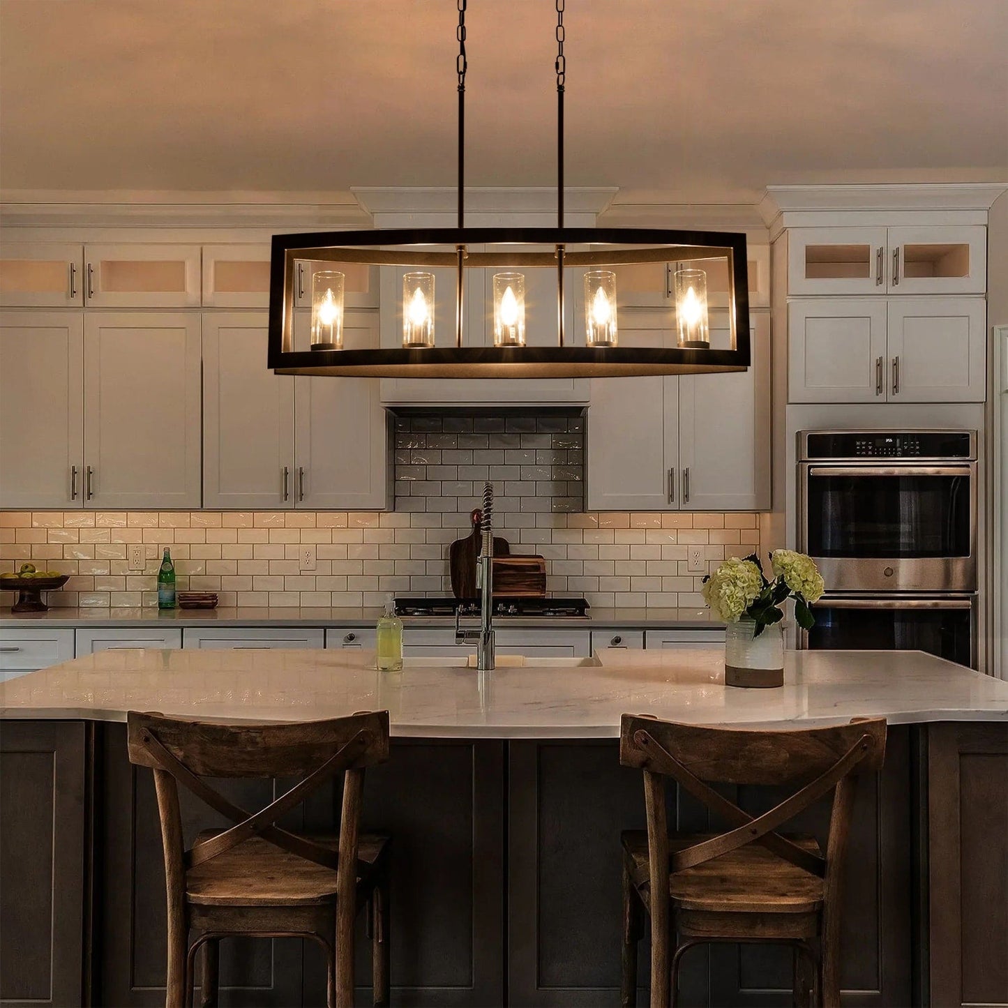 Lampadario lineare industriale moderno a 5 luci per sala da pranzo, lampadario cilindrico in vetro trasparente, luci per isola cucina