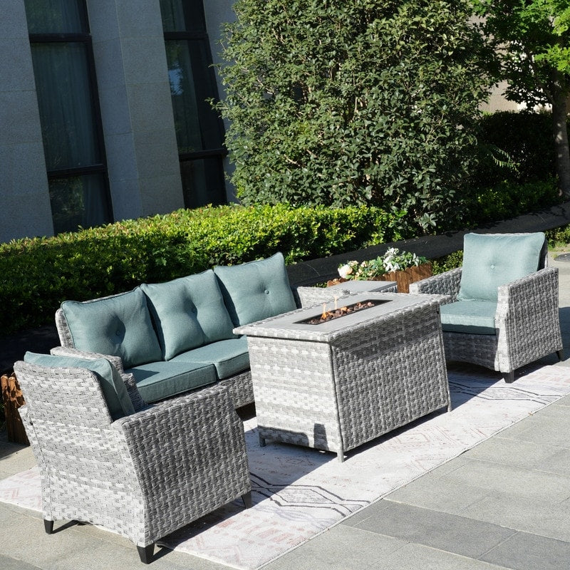 Set di divani da giardino in vimini da 5 pezzi con tavolo con braciere e copertura antipioggia