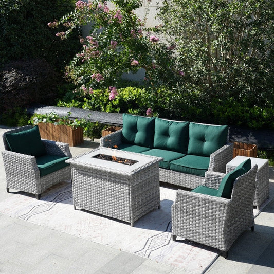 Set di divani da giardino in vimini da 5 pezzi con tavolo con braciere e copertura antipioggia