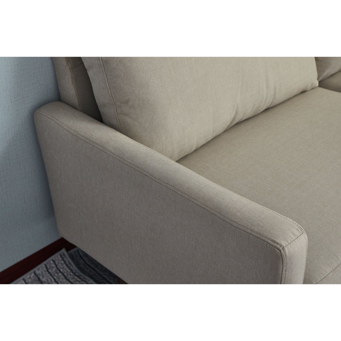 Divano Adelaide da 70'' con braccioli quadrati in lino