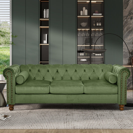 Divano a 3 posti in velluto 74,5 con schienale trapuntato a bottoni, braccioli a volute, gambe tornite e design classico