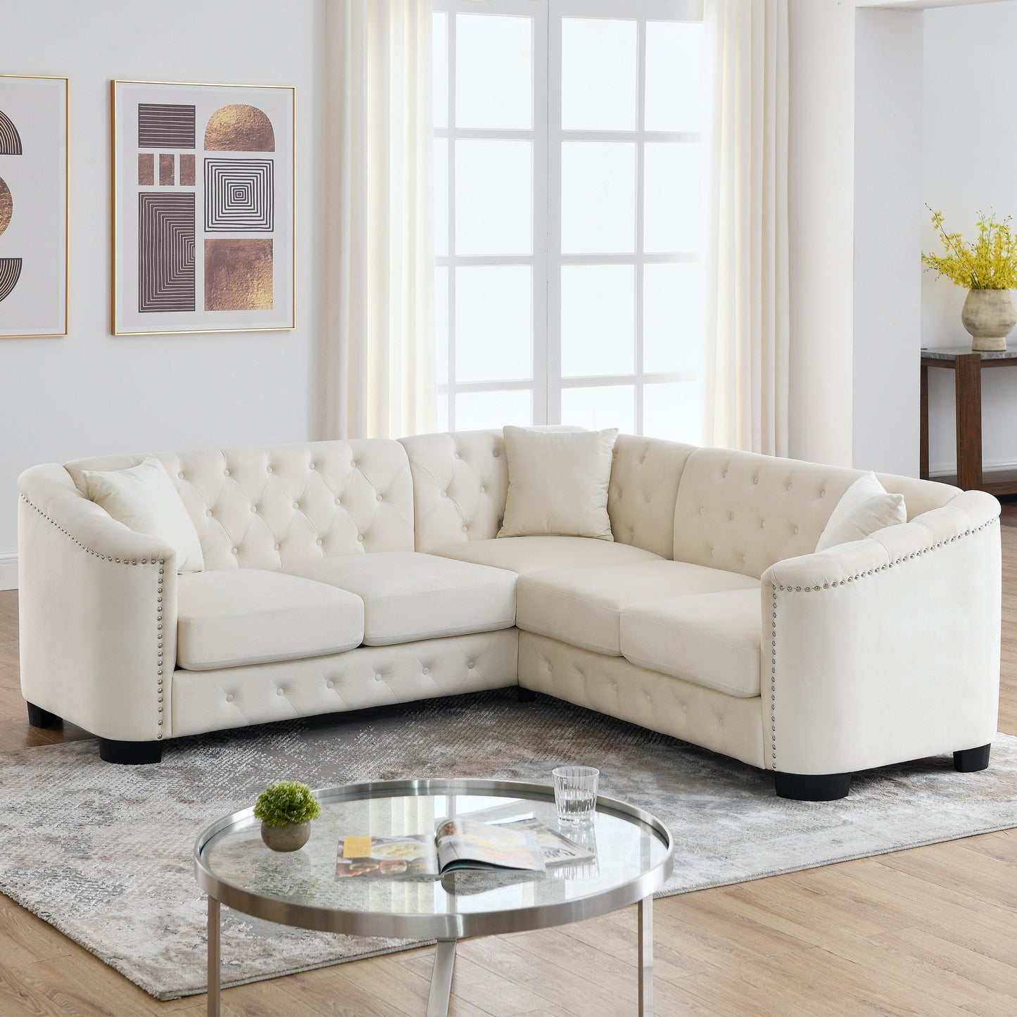 Divano Chesterfield a L in velluto da 82'', 5 posti con cuscini rimovibili, finiture con borchie e struttura in legno massello