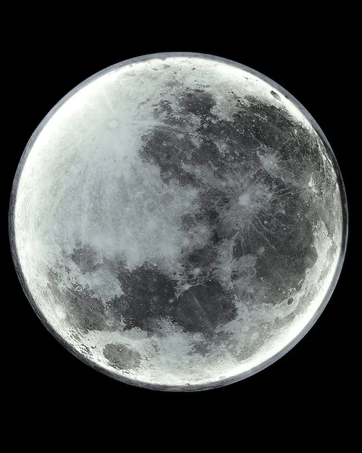 La Lune Éthérée