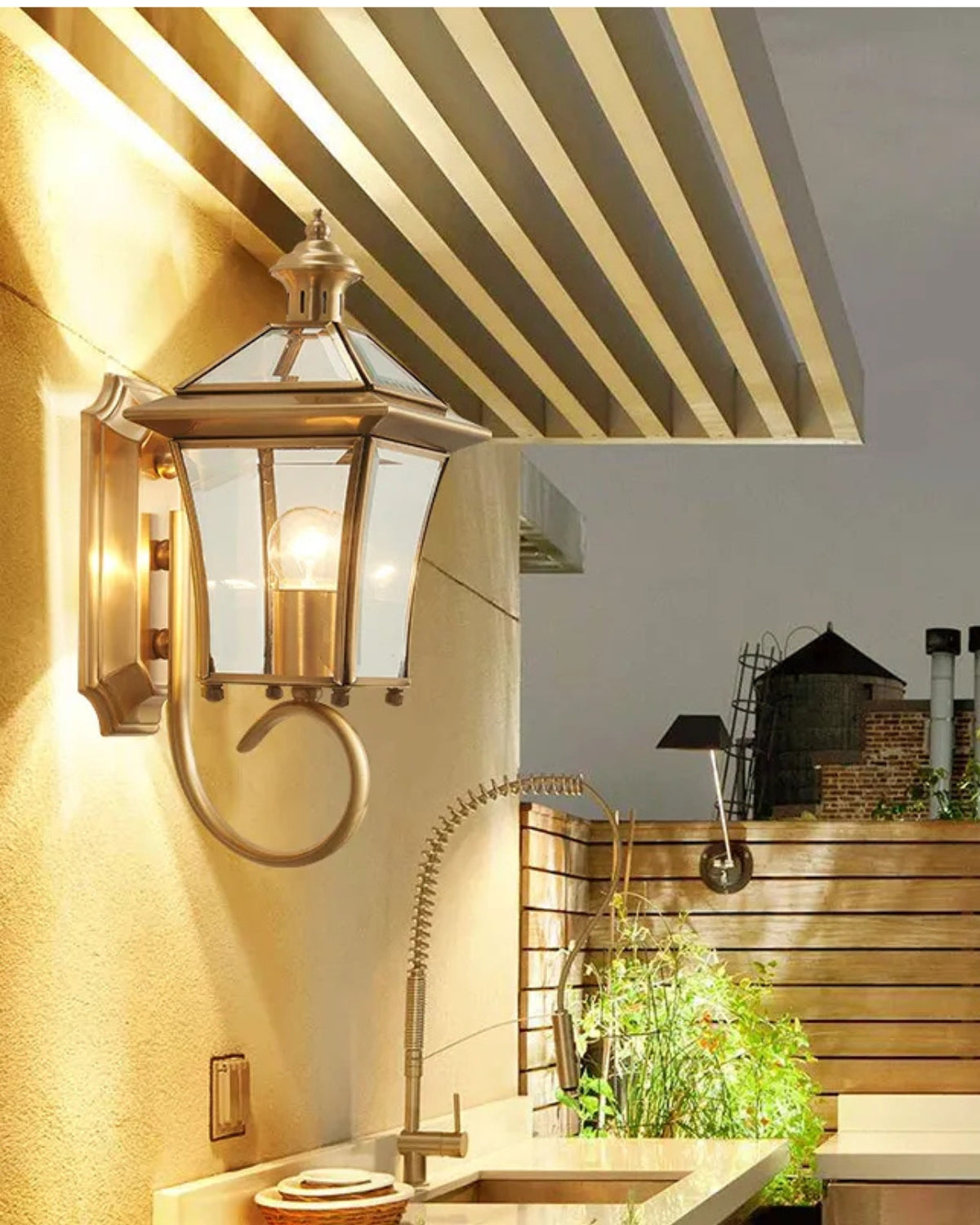 Le Lumière Dorée