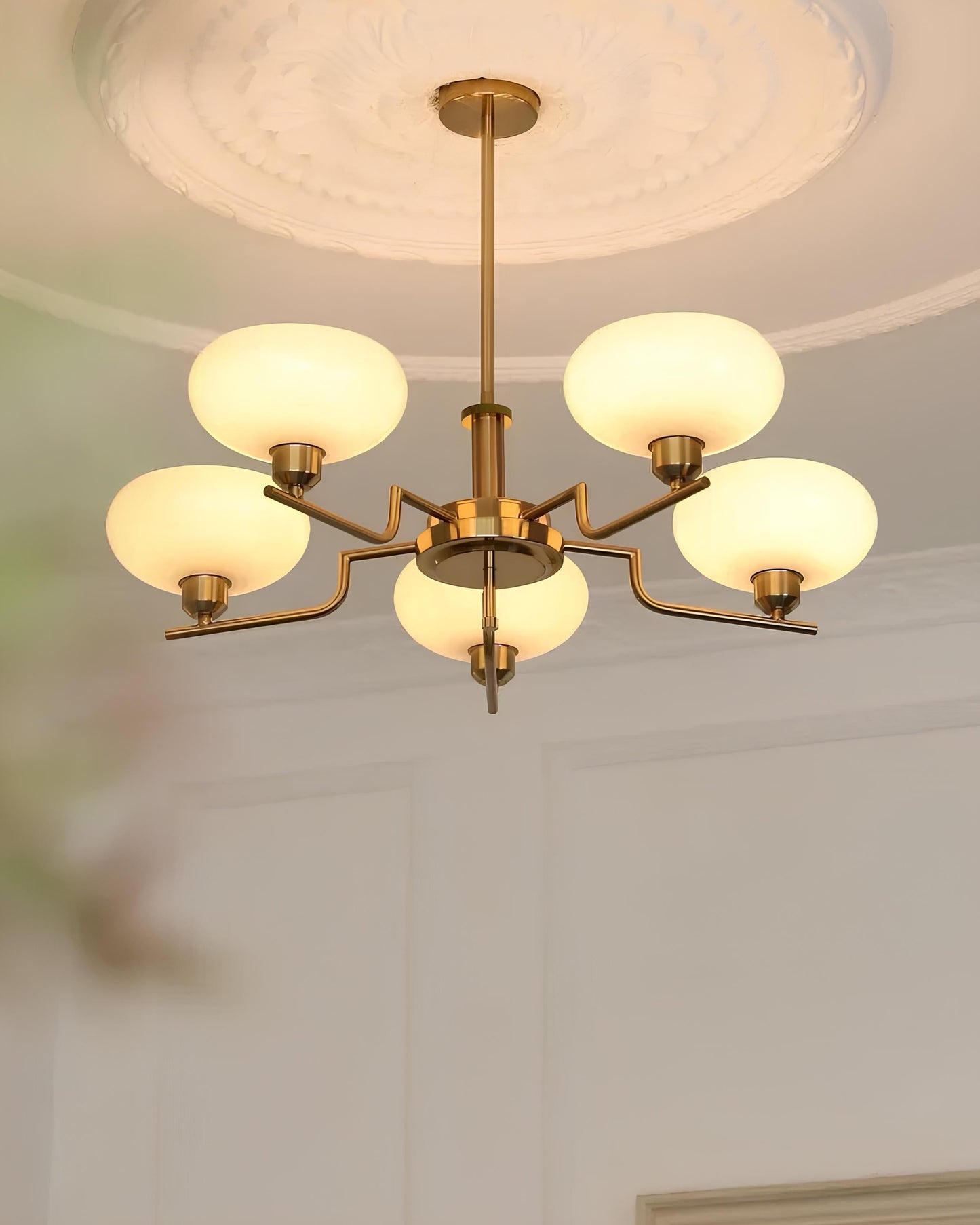 Le Lustre Moderne