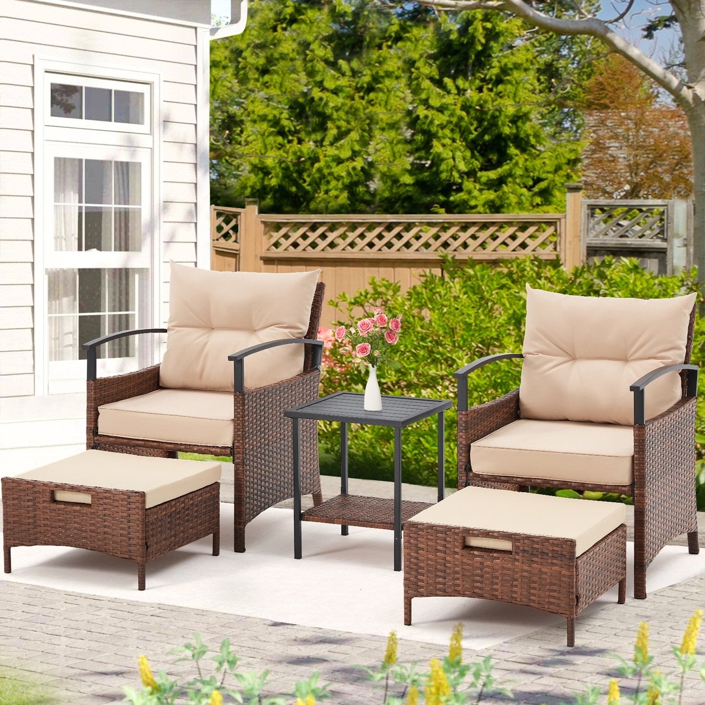 Set di mobili da giardino AVAWING da 5 pezzi, set da conversazione in vimini con tavolino e pouf