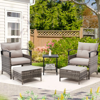 Set di mobili da giardino AVAWING da 5 pezzi, set da conversazione in vimini con tavolino e pouf