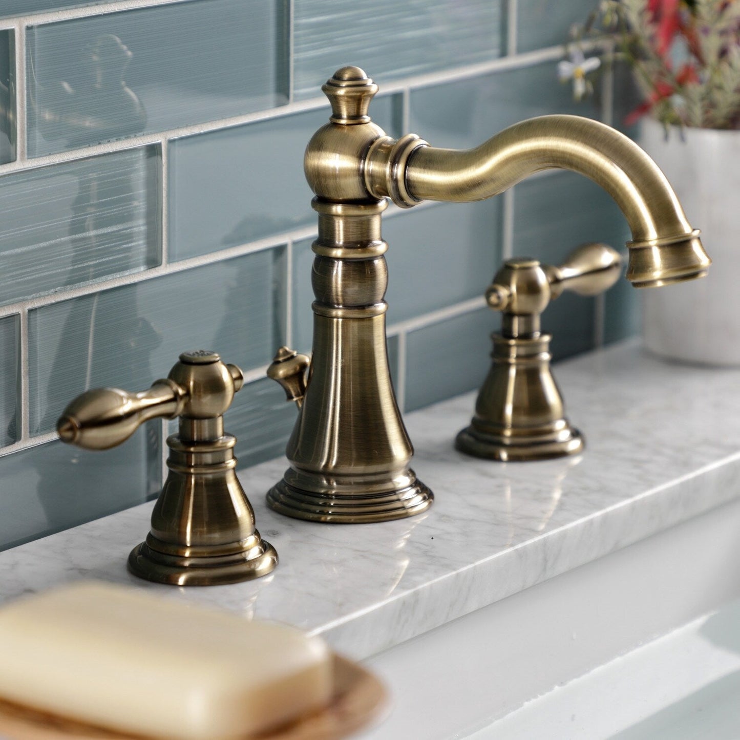 Rubinetto per bagno diffuso classico americano