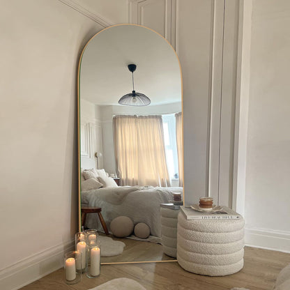 Specchio da pavimento in legno a figura intera ad arco, specchio da parete