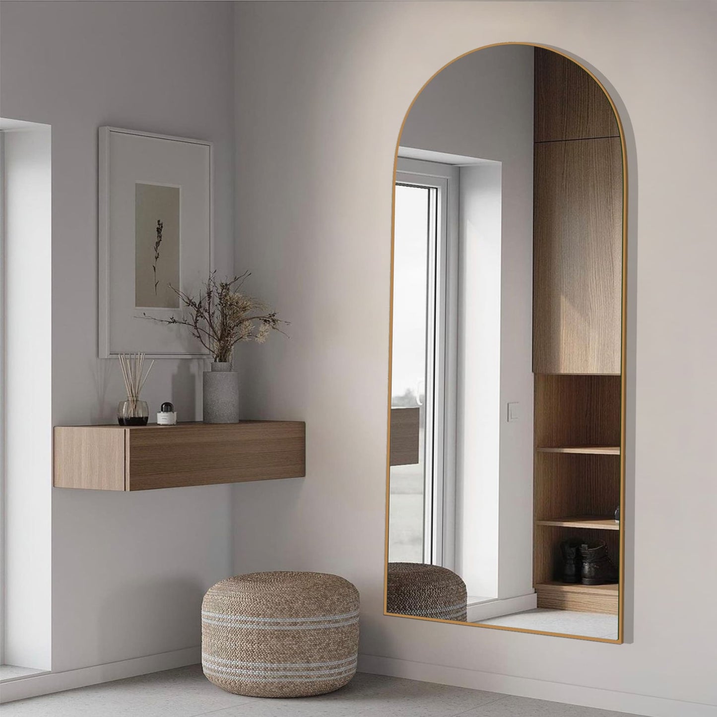 Specchio da pavimento in legno a figura intera ad arco, specchio da parete