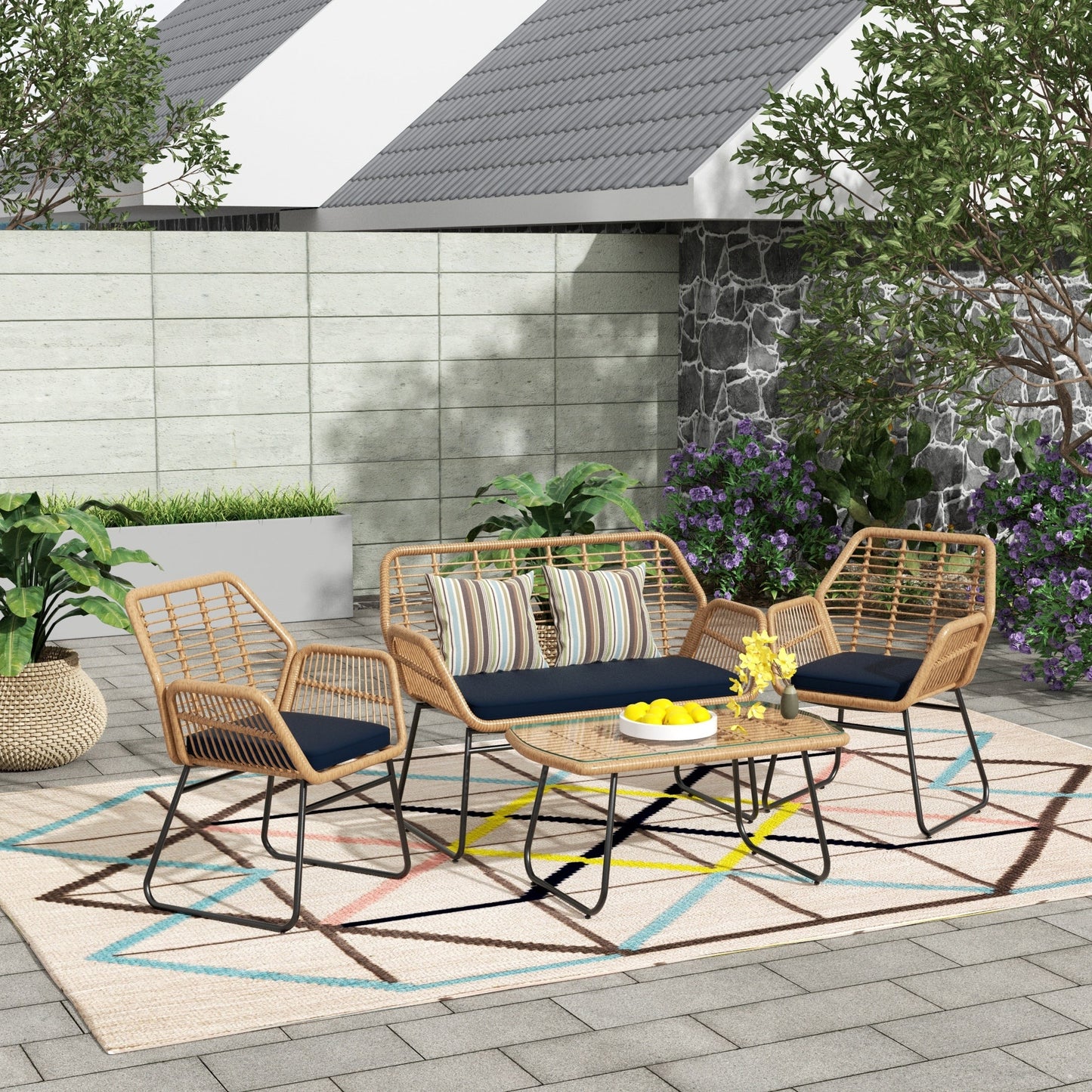 Set da conversazione per patio in vimini da esterno Arden da 4 pezzi con cuscini