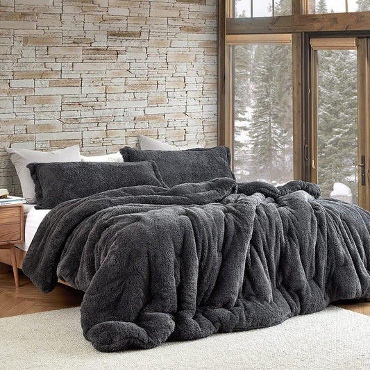 Piumino oversize originale in peluche color carbone Coma Inducer®