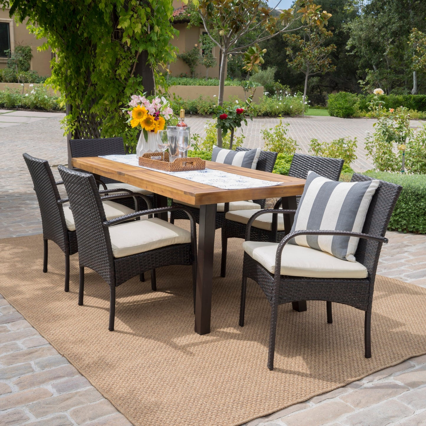 Set da pranzo per esterni Bavaro in acacia da 7 pezzi di Christopher Knight Home