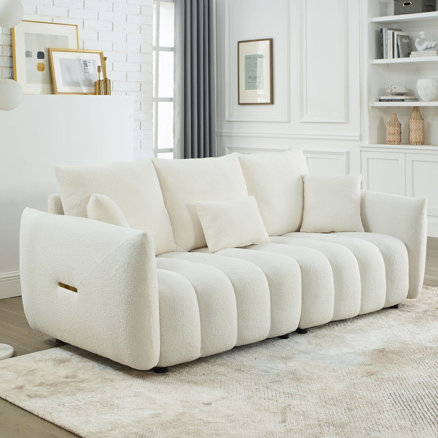 Divano a 3 posti in tessuto beige da 82'' con morbidi cuscini posteriori, struttura in legno massello e comodi cuscini in schiuma