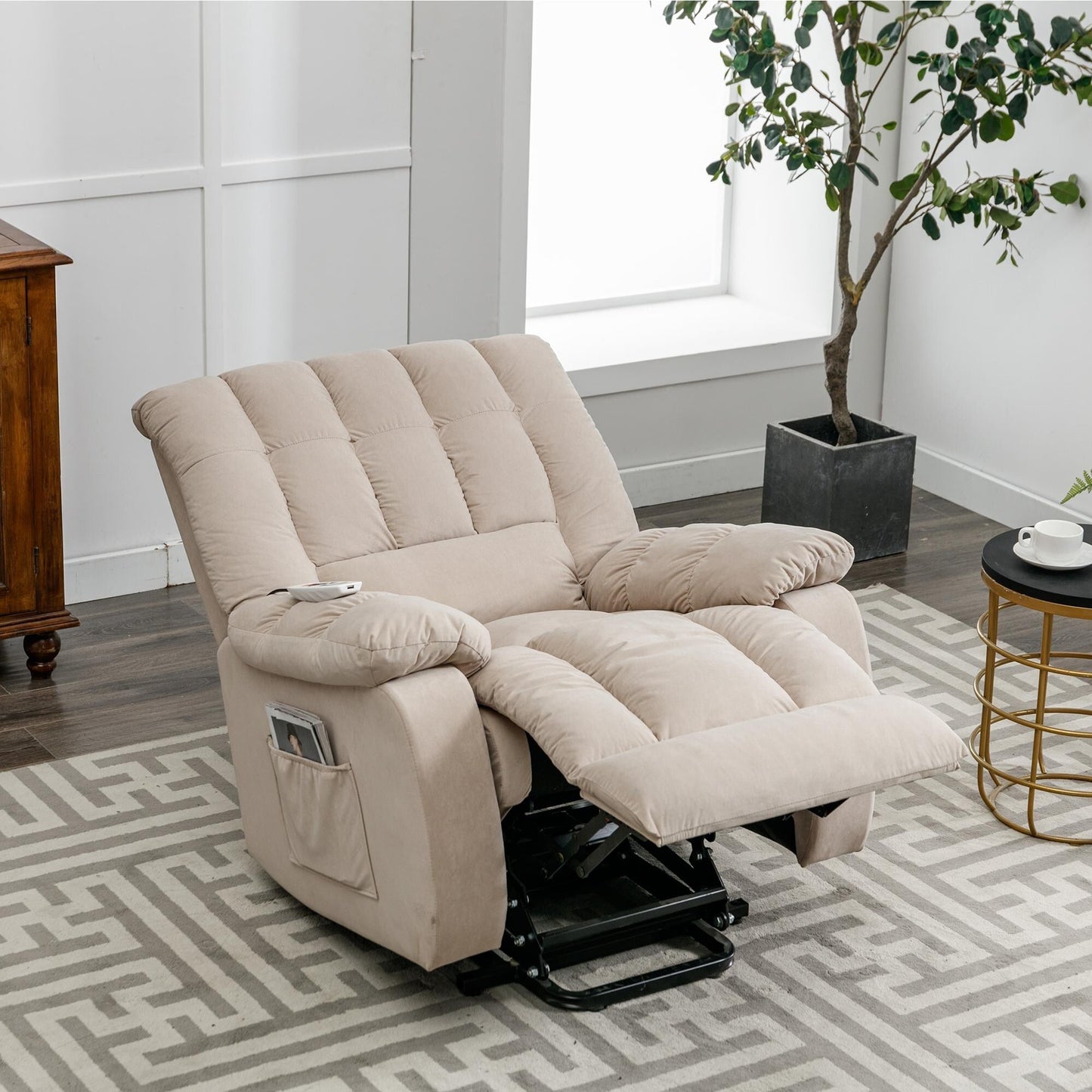 Poltrona reclinabile elettrica beige con riscaldamento, massaggio vibrante e tasca laterale per un'esperienza rilassante in soggiorno
