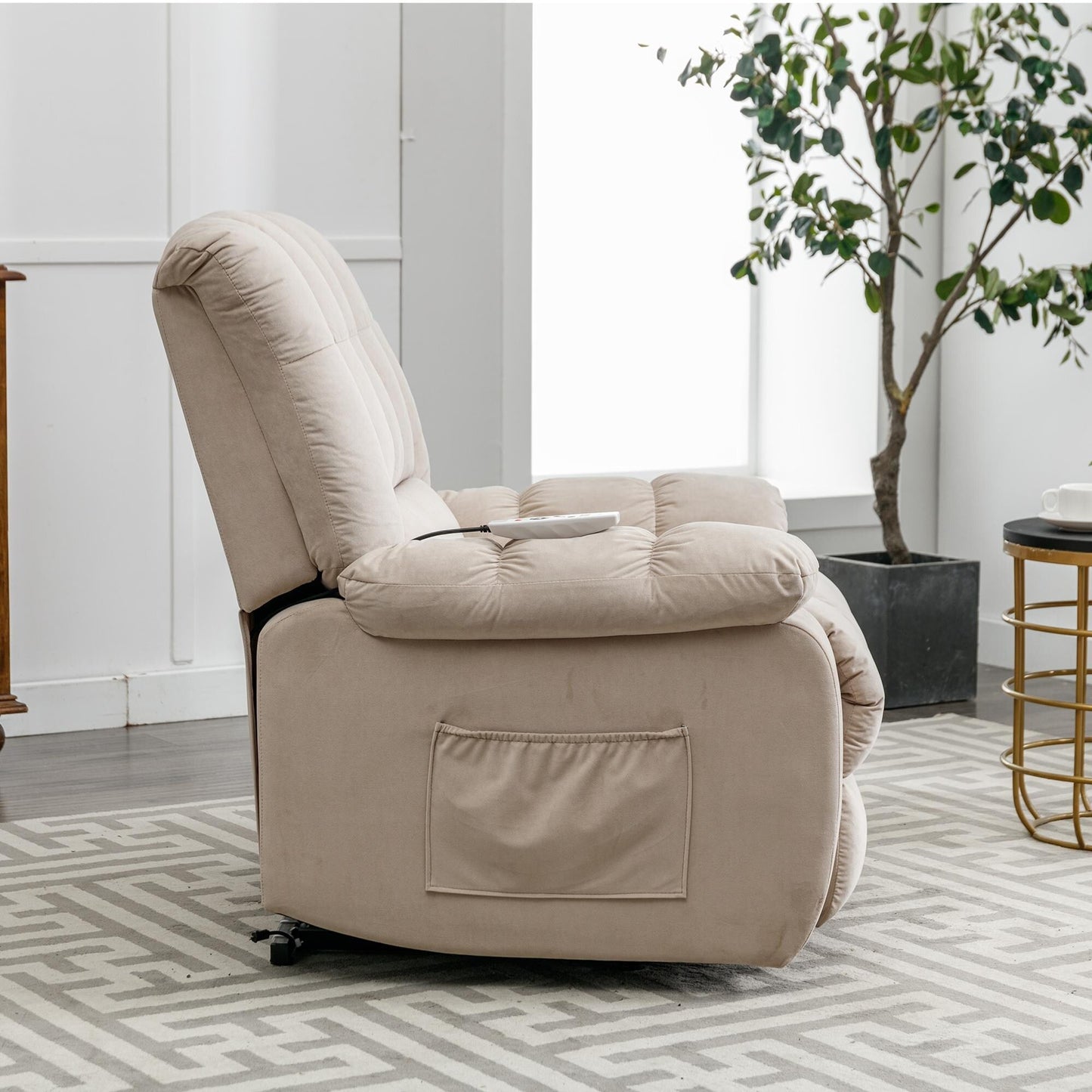 Poltrona reclinabile elettrica beige con riscaldamento, massaggio vibrante e tasca laterale per l'uso in soggiorno