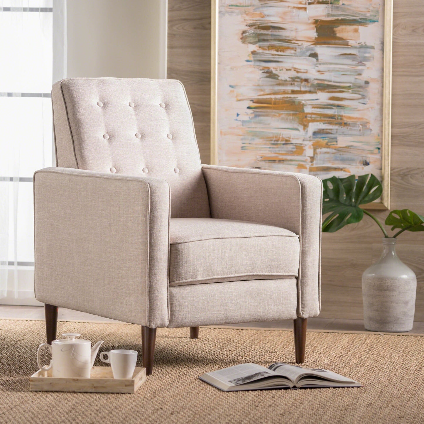 Poltrona reclinabile imbottita Mid-Century in tessuto beige con poggiapiedi, schienale con bottoni trapuntati, gambe in legno di faggio
