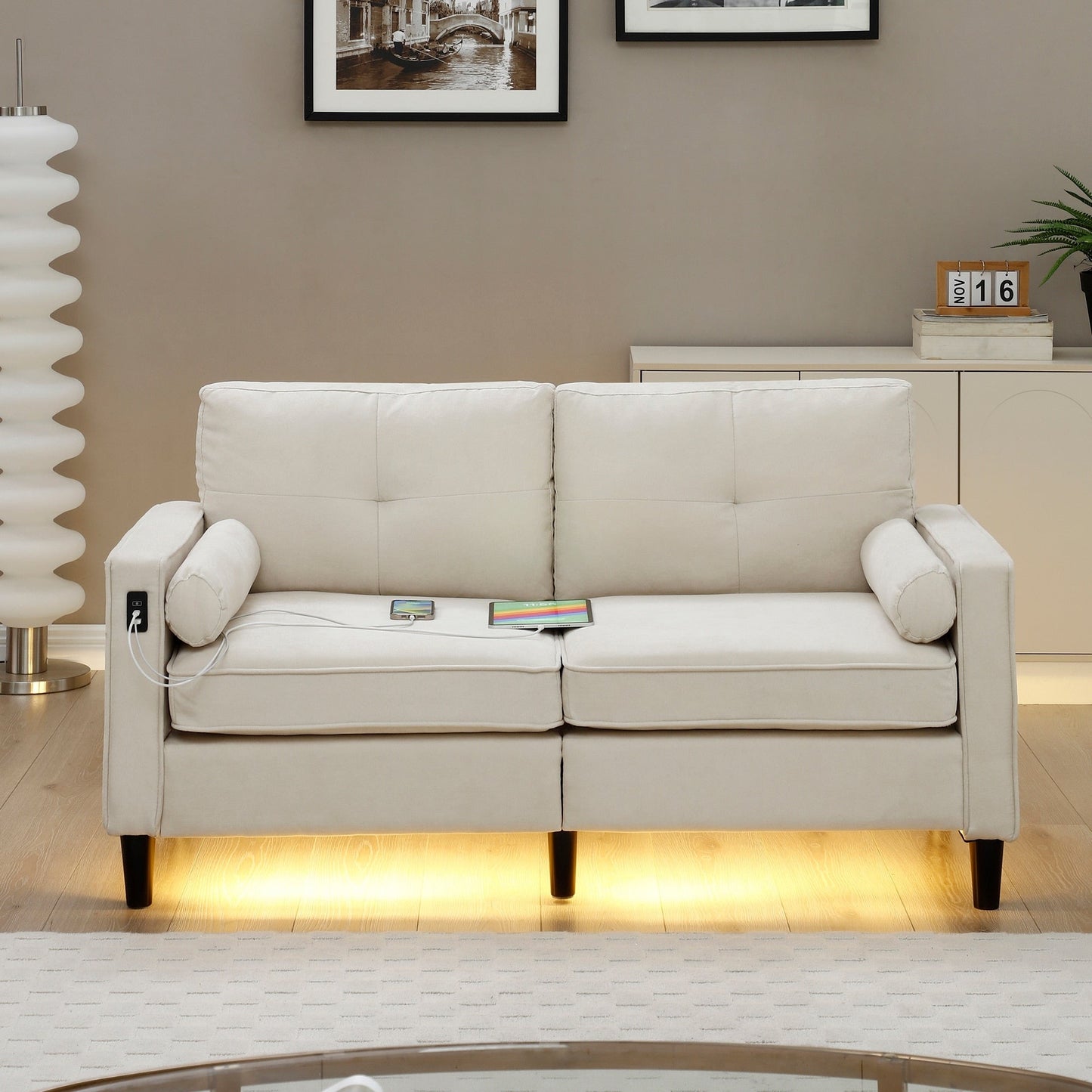 Divano a due posti in lino beige moderno da 57,87 pollici con luci a LED e 2 porte USB per soggiorno