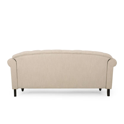 Divano moderno beige 74 a 3 posti con borchie e gambe in legno per soggiorno
