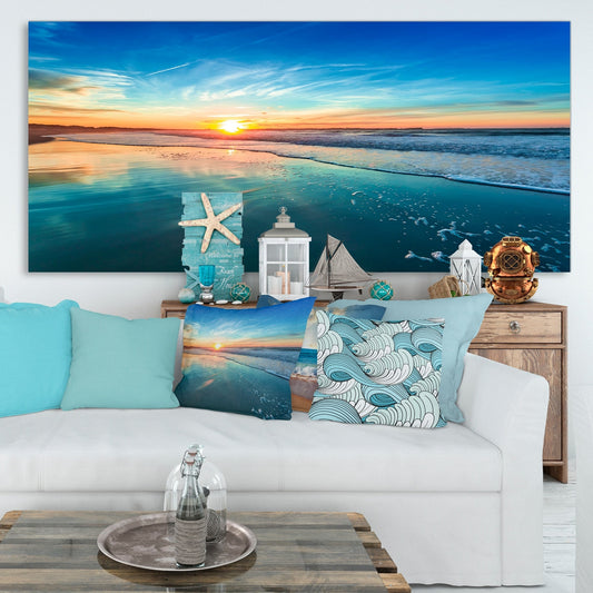 Spiaggia blu con tramonto lontano - Tela artistica da parete con spiaggia