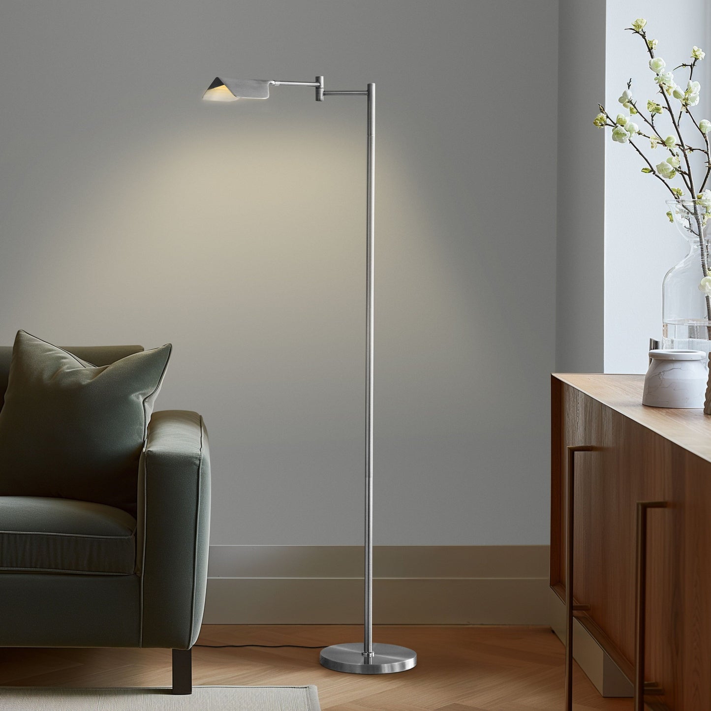 Lampada da terra a LED Brightech Leaf da 53 pollici con dimmer industriale a 3 vie e paralume Empire in metallo ottone