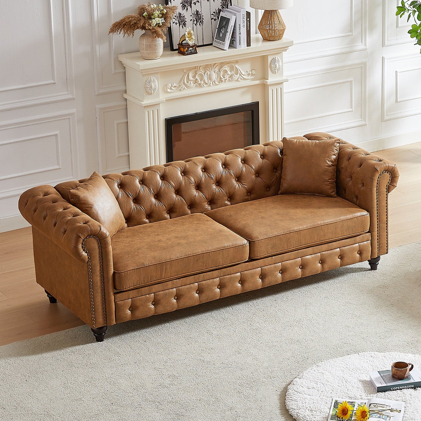 Divano Chesterfield a 3 posti con braccioli arrotolati in tessuto tecnico marrone 85,5 e 2 cuscini per soggiorno
